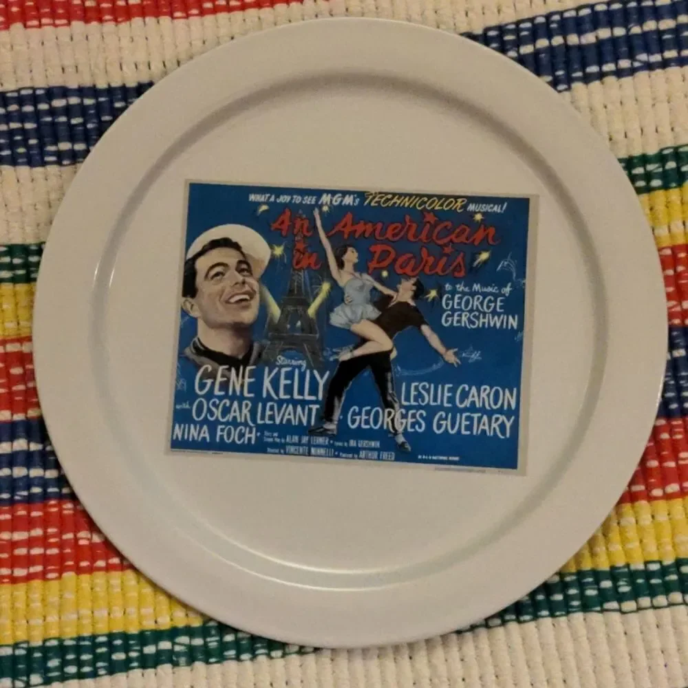 ‎🤩 Pottery Barn movie plates 🤩2 for $20